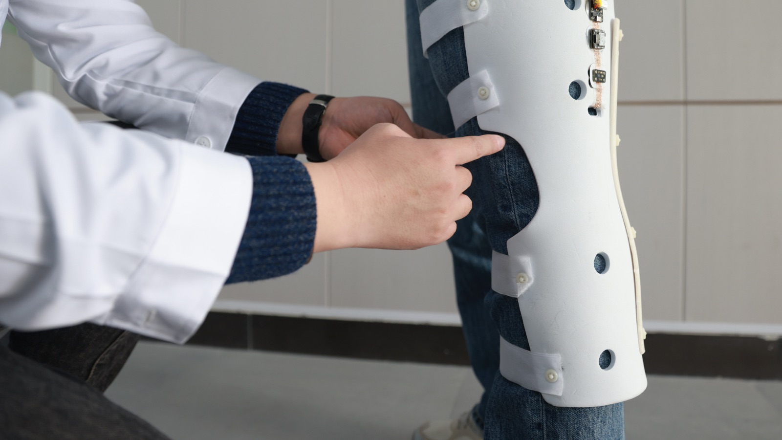 E-Orthosis Detail 15